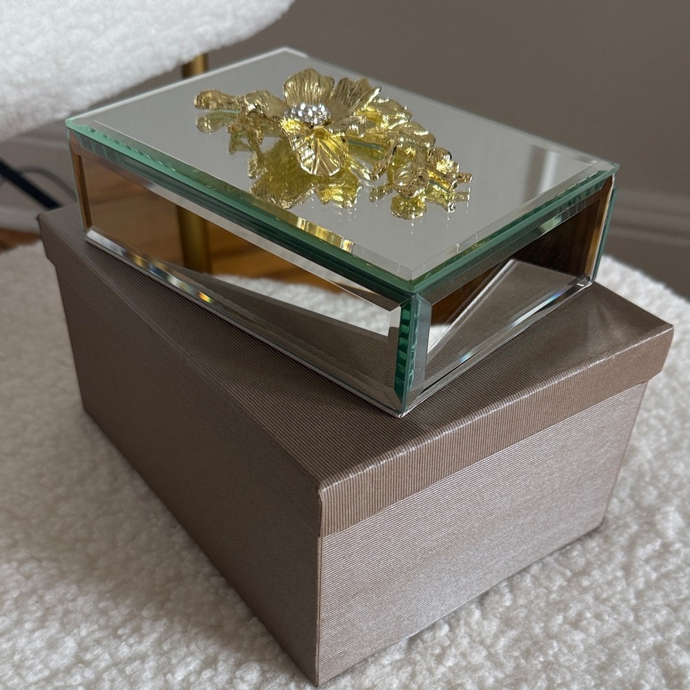 Olivia Riegel Gold Flower Jewelry Box